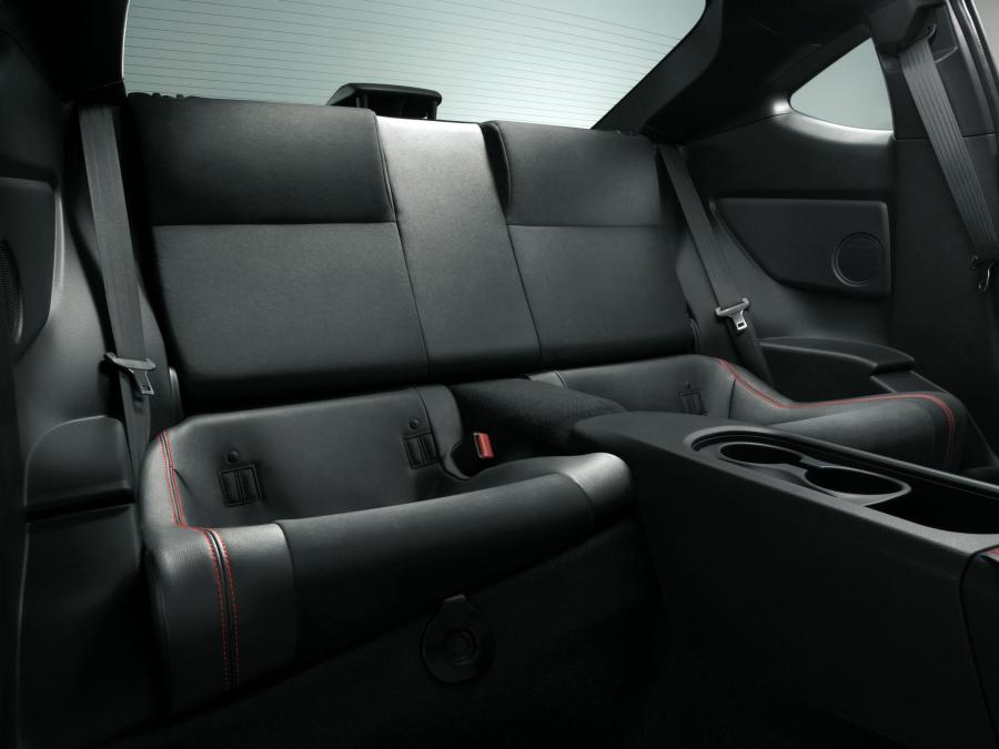  Subaru BRZ 2.0S 2012 года  (фото 18 из 20)
